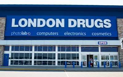 https://www.londondrugs.com/on/demandware.static/-/Library-Sites-LondonDrugs-content-Library/default/dwba2a6fd2/images/corporate/store-pages/store038/Store38_Storefront_400x250.jpg