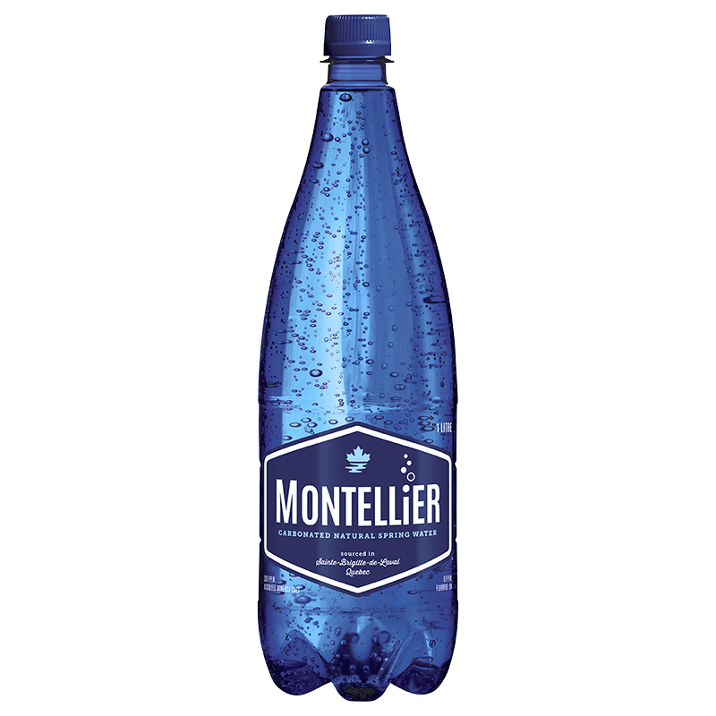 Минеральная вода на ночь. Минеральная вода sparkling. Минералка в синей пластиковой бутылке. Минеральная вода в синей бутылке название. Минерал вода 1l.